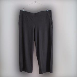 EILEEN FISHER Crepe Knit Cropped Black Pant